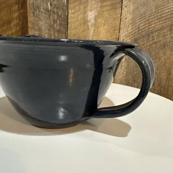 Vintage 2000 Sid Luck Pottery Blue Mixing Bowl Spout & Handle Signed Farmhouse - Picture 8 of 12